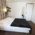 Le Saint Louis Hotel 3*