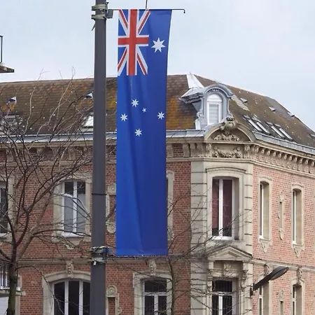 Le Saint Louis Hotel 3*