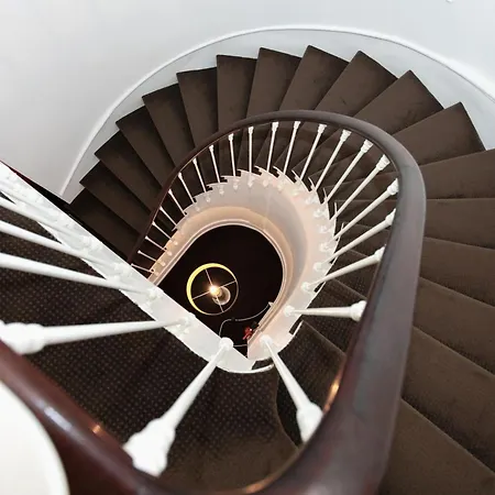 מלון Le Saint Louis 3*