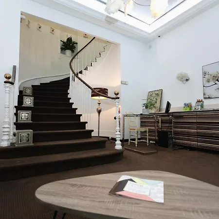 Le Saint Louis אמיינס