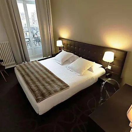 Hotel Le Saint Louis 3*