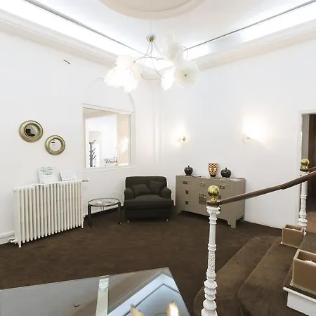 Szálloda Le Saint Louis 3*