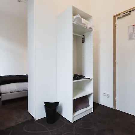 Le Saint Louis מלון