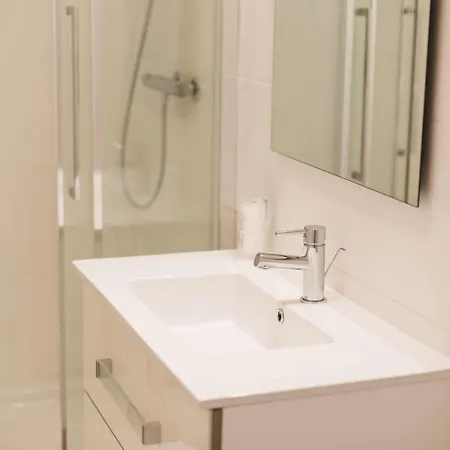 Hotell Le Saint Louis 3*