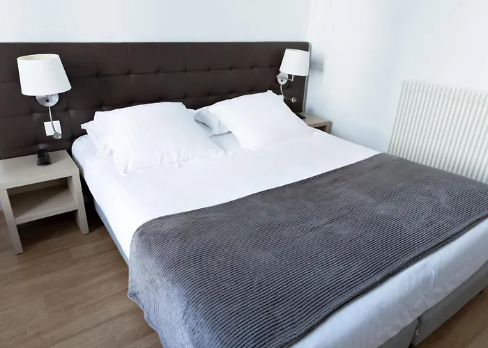 Hotel Le Saint Louis 3*