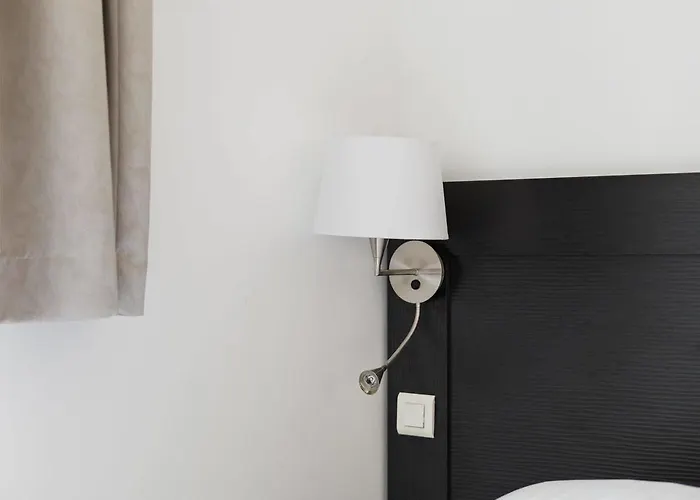 Le Saint Louis Hotel 3*