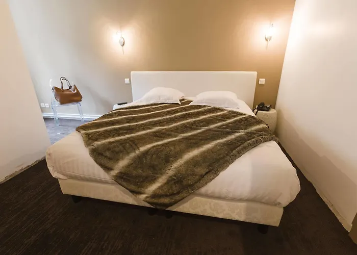 Hotel Le Saint Louis Amiens